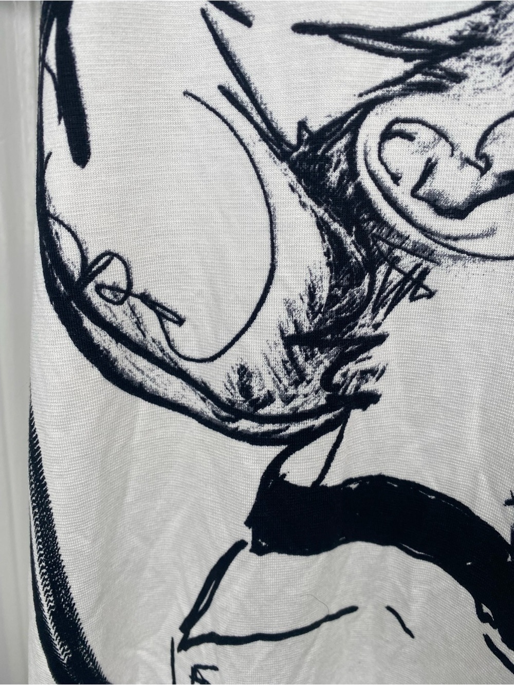 Joseph Ribkoff Black & White Luxury Graphic Short-Sleeve Designer Top - Picture 4 of 10